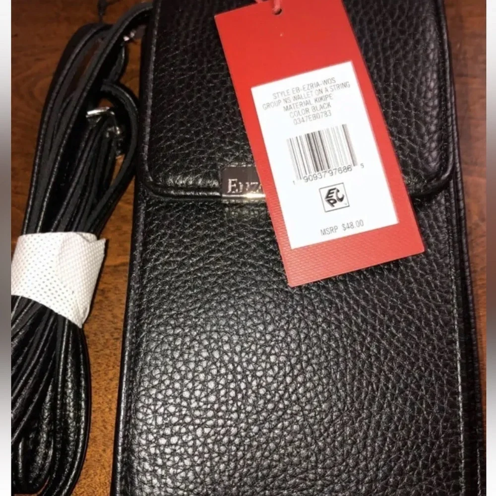 ENZO ANGIOLINI Black Phone / Crossbody Purse Zip  $48 Versatile